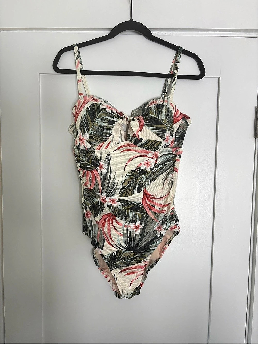Kona Sol Floral One Piece Swimsuit in Red & Green Size Large
